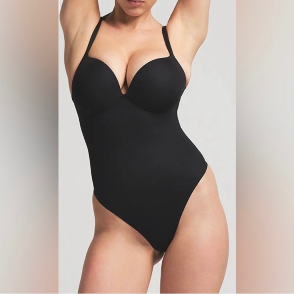 SKIMS Ultimate Push Up Contour Bodysuit L